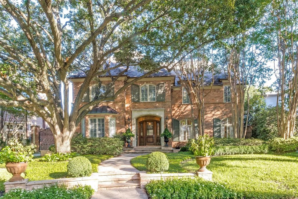 4438 Arcady Avenue, Highland Park