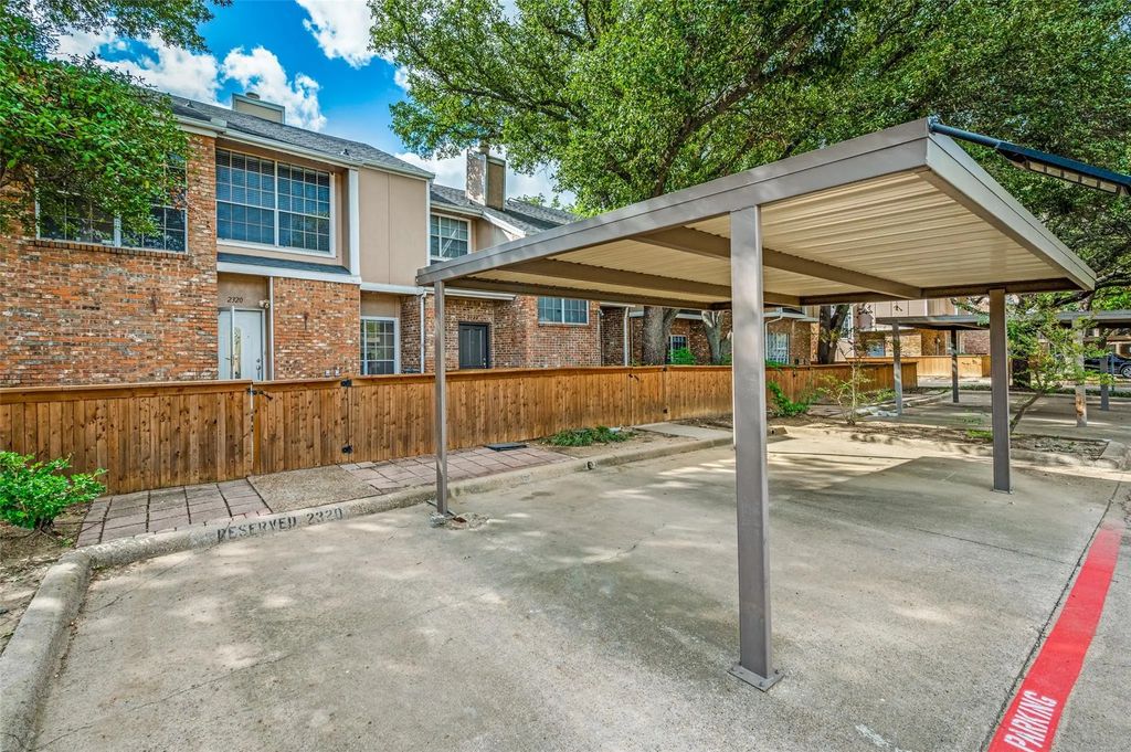 2320 Northlake Court, Irving