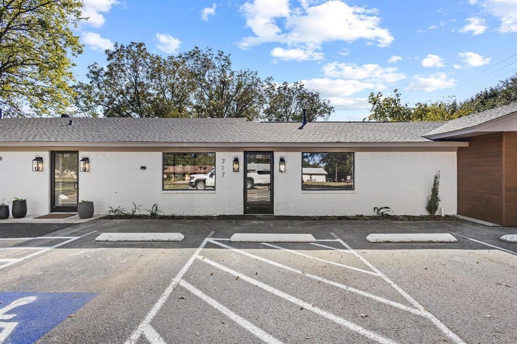 717 E Liberty Street 200, Pilot Point