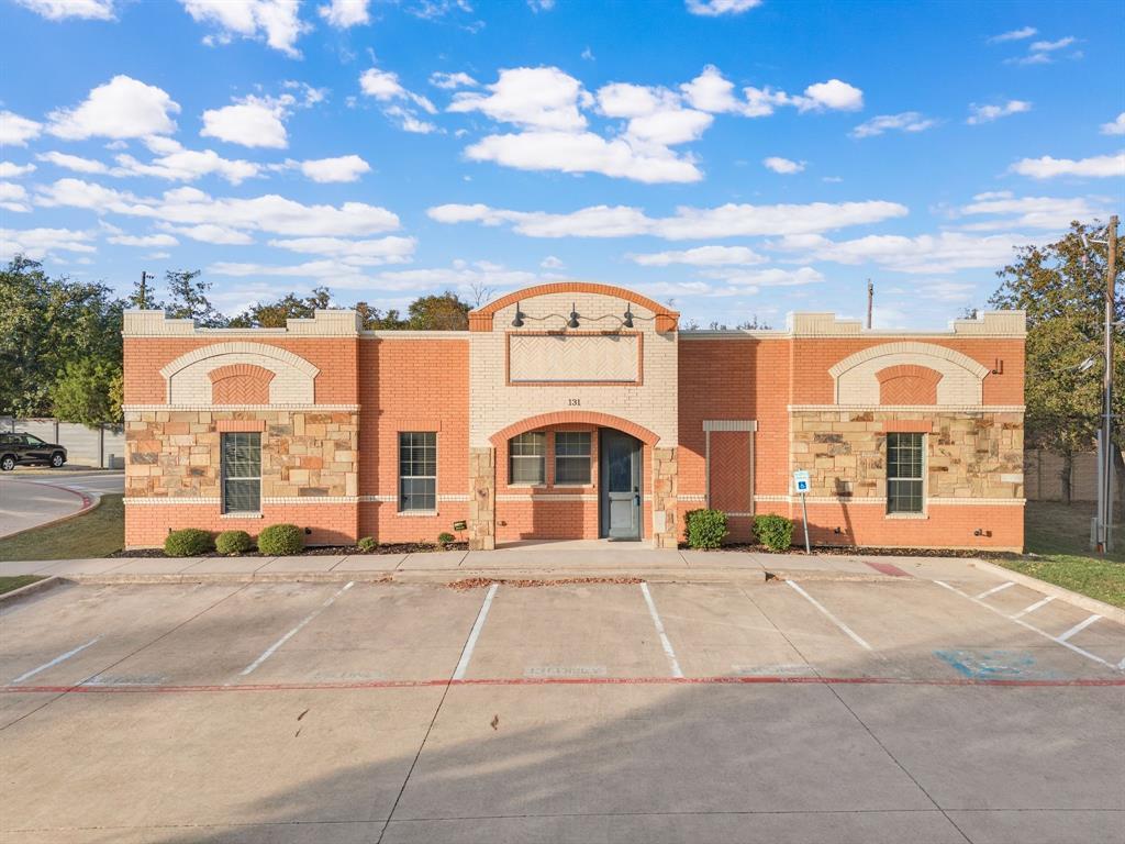 131 Quest Court, Keller