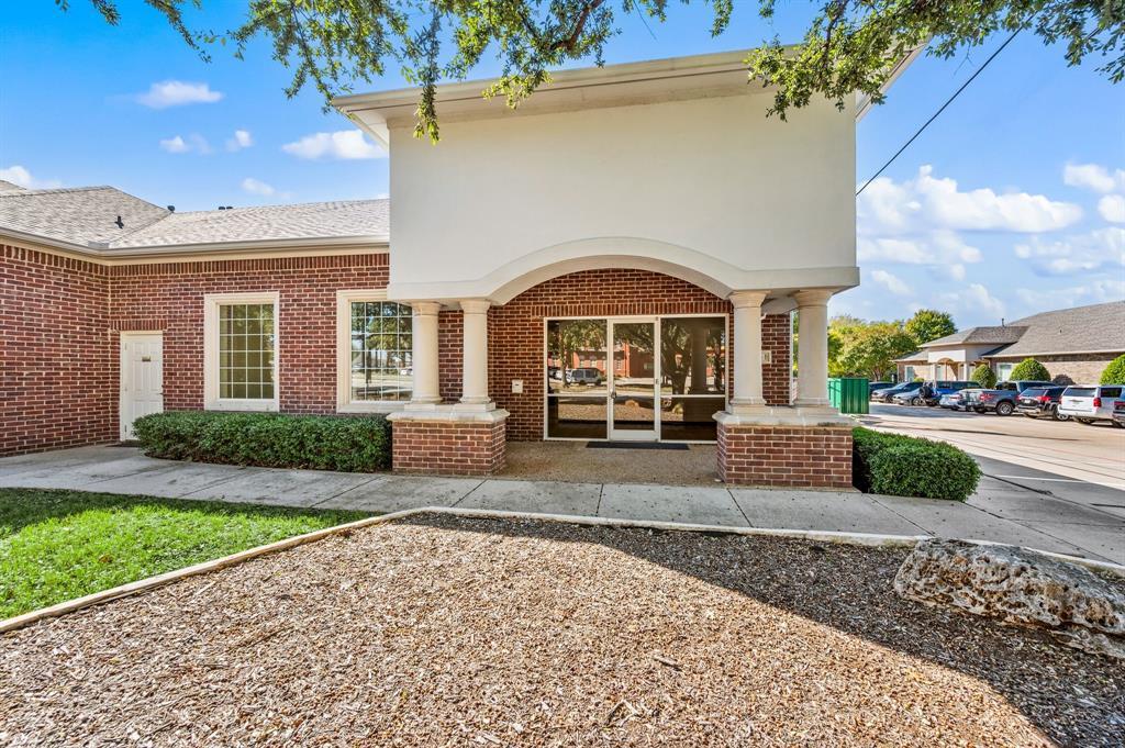 5708 Colleyville Boulevard B, Colleyville