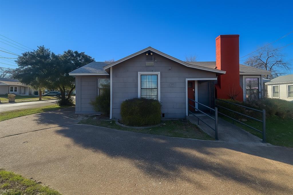 2201 N Beach Street, Haltom City