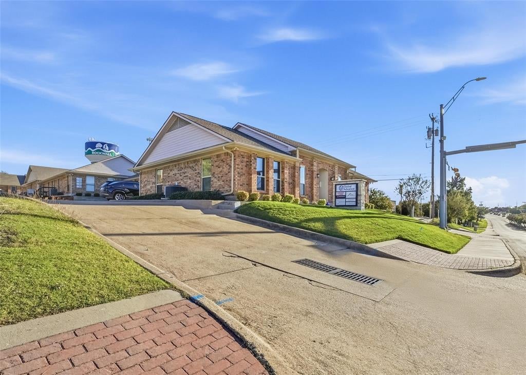 2313 Ridge Road 102, Rockwall