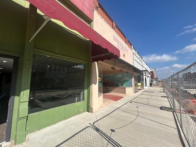 409 W Main Street 101, Denison