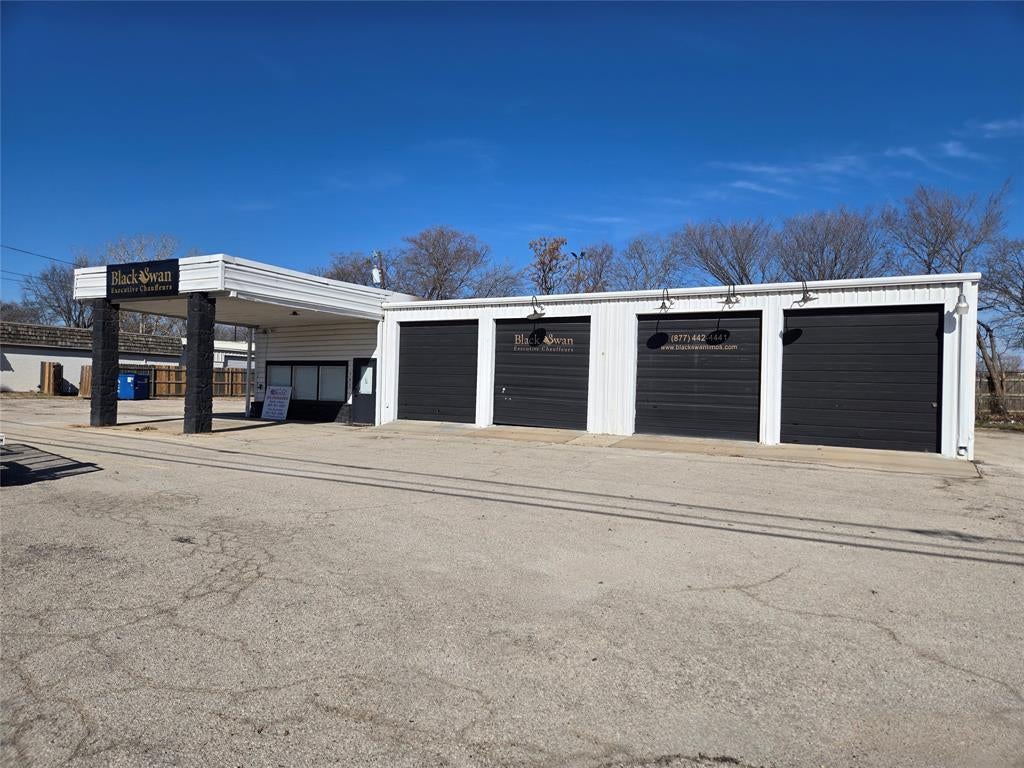 701 E Dallas Road, Grapevine