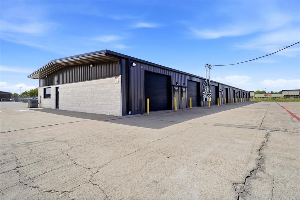 742 Dalworth Drive 300, Mesquite