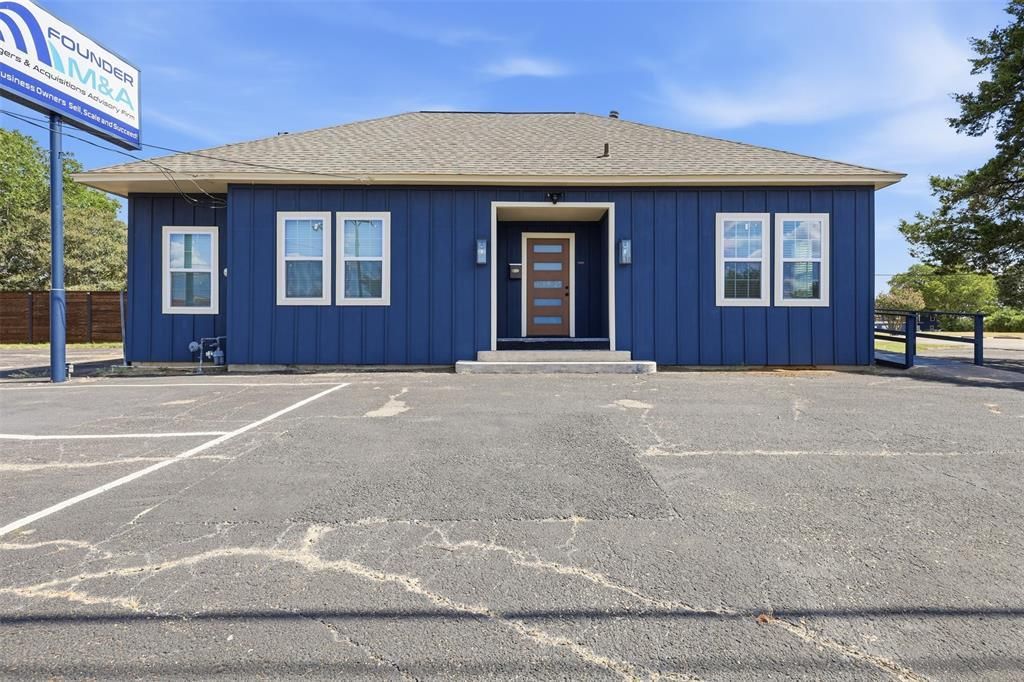200 Ellison Street A, Burleson
