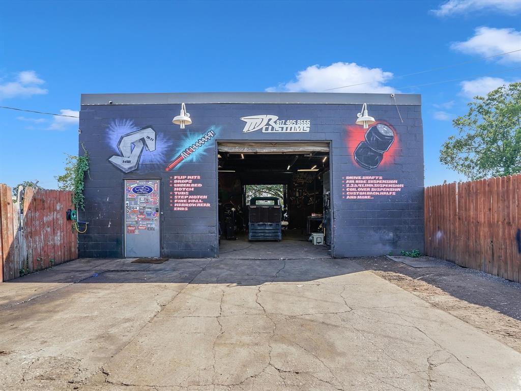 1806 Ne 33rd Street, Fort Worth