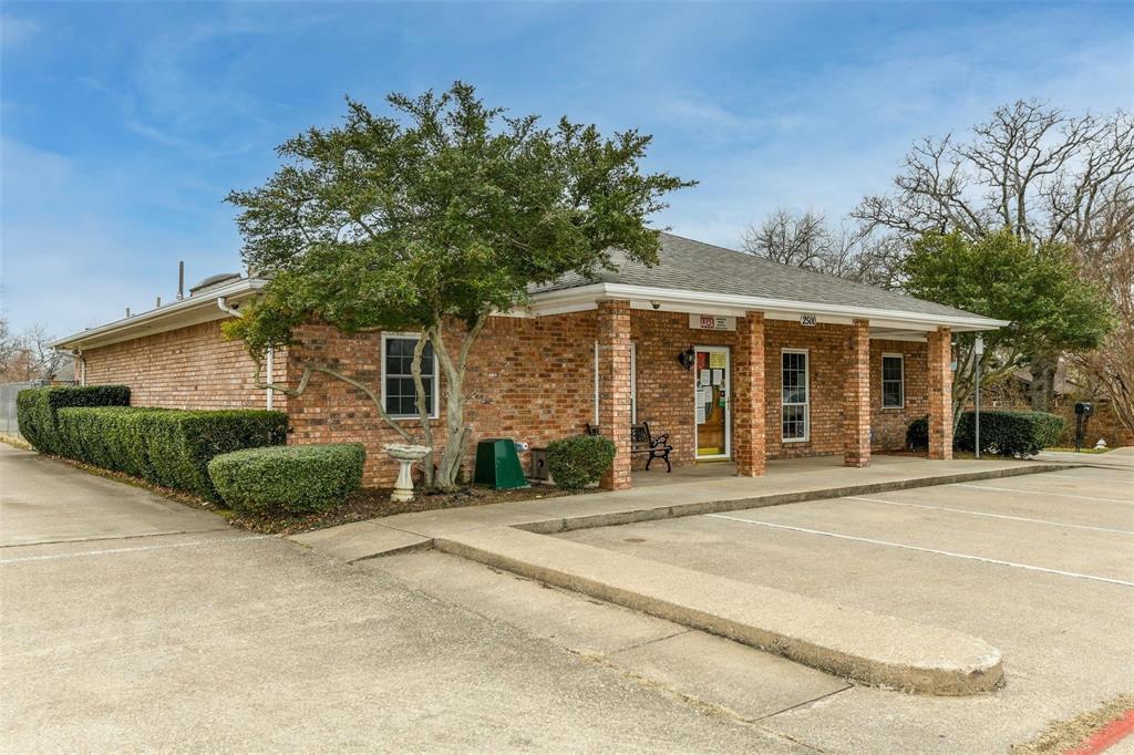 2500 Harwood Road, Bedford