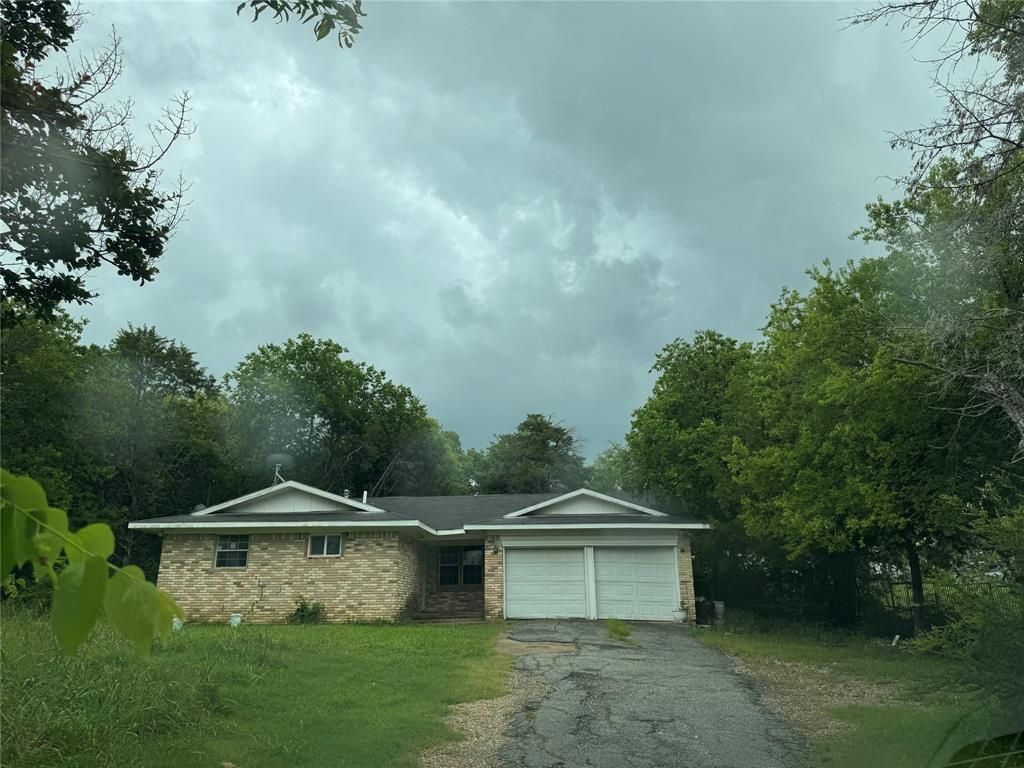 917 E Fishcreek Road, Grand Prairie