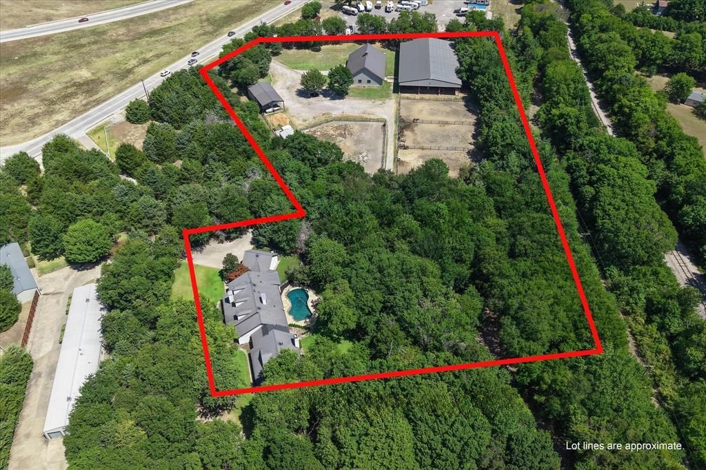 1606 Sam Rayburn Highway, Melissa