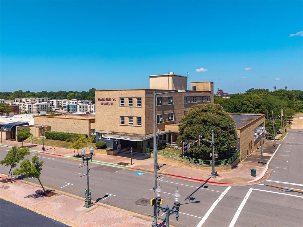 710 Travis Street, Shreveport