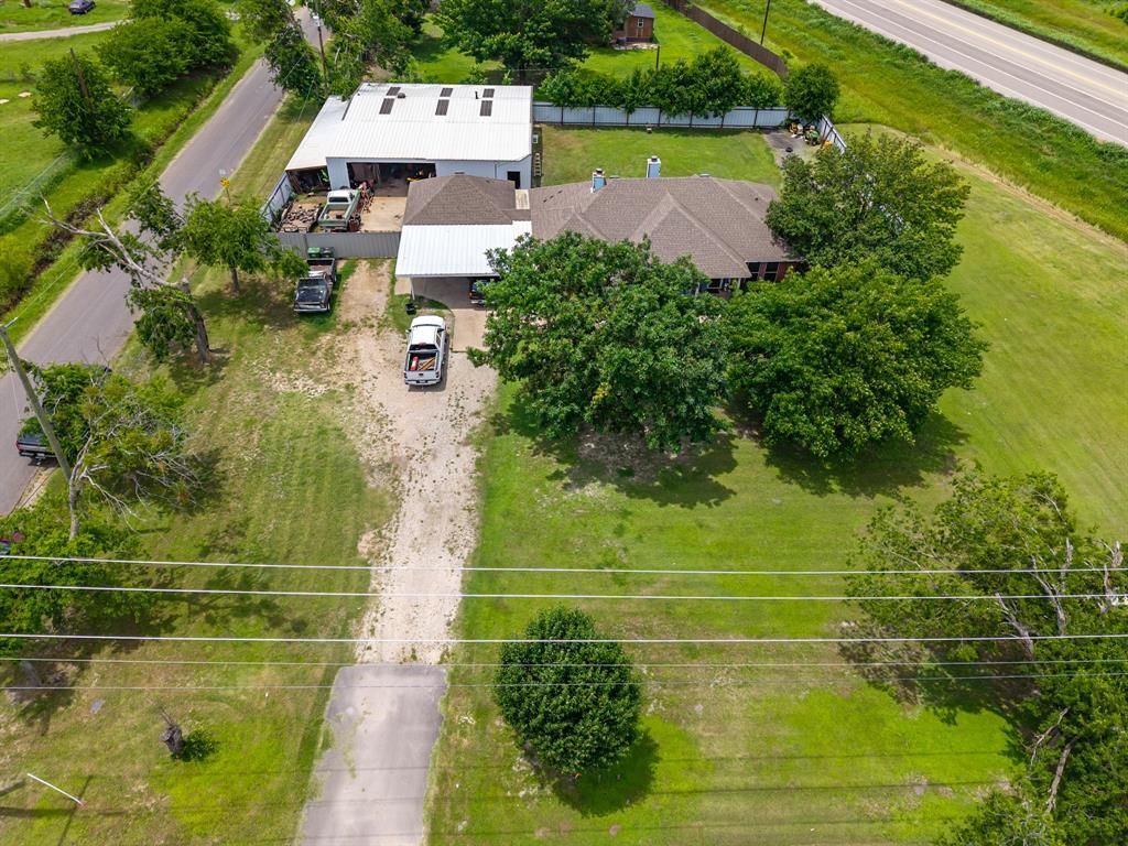601 Houston School Road, Red Oak