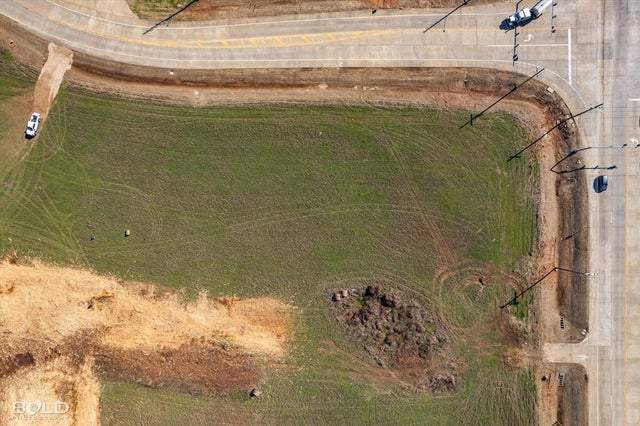 1756 Swan Lake Road, Bossier City