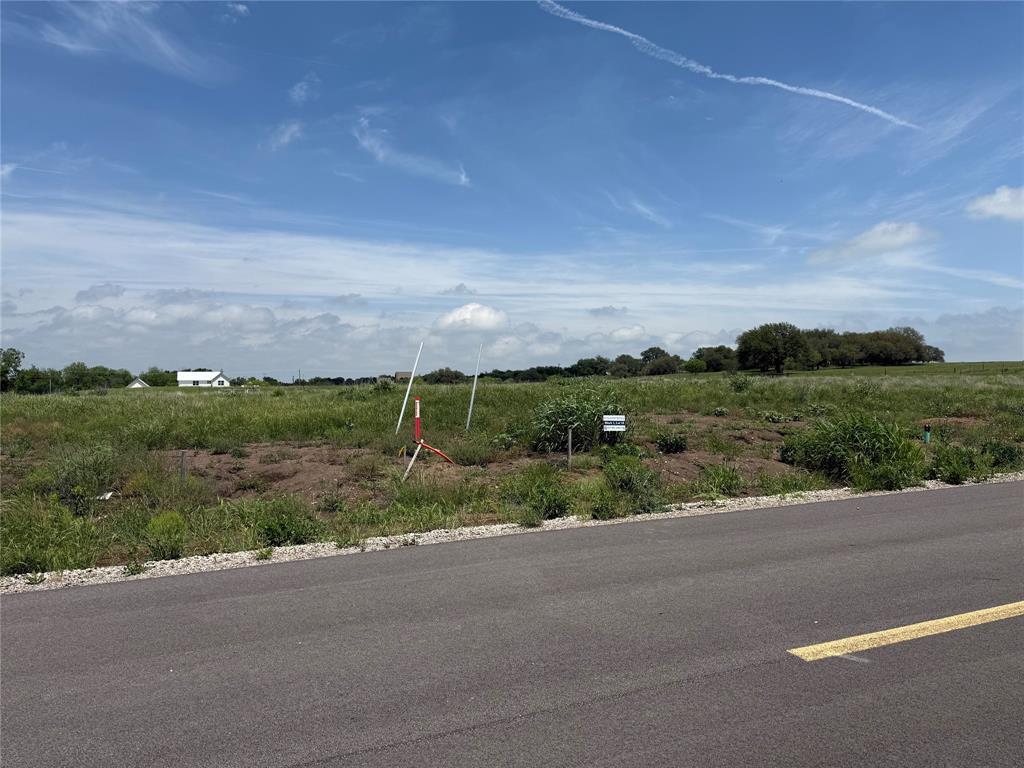 208 Yawney Drive, Lipan