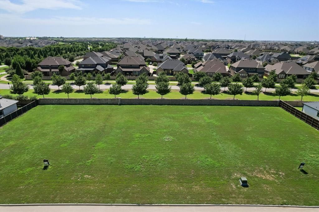 1208 Knoll Crest Drive, Mansfield