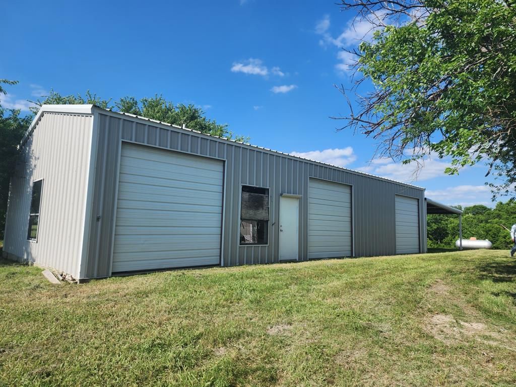 15957 County Road 566, Farmersville