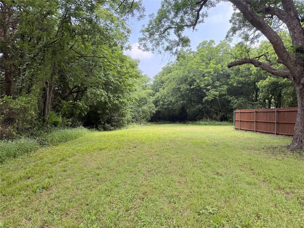 113 Davis Street, Farmersville