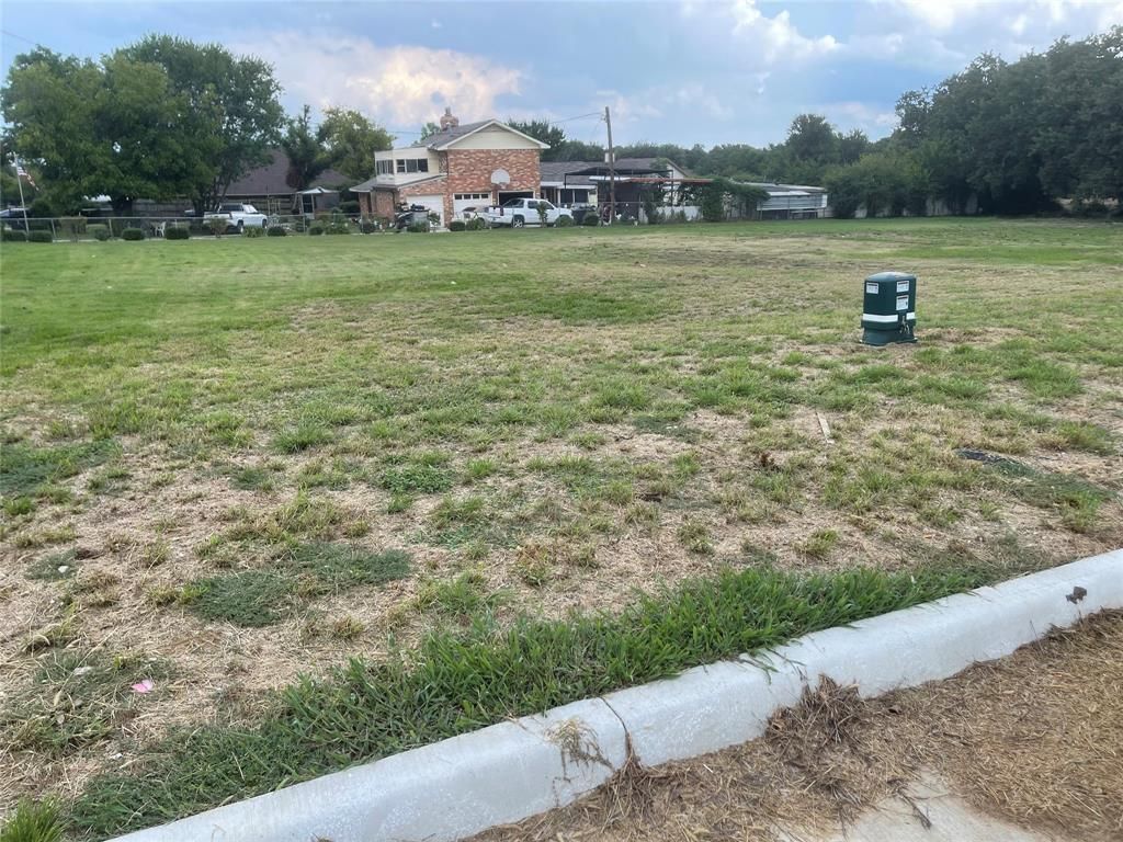 2717 Frontline Road, Fort Worth