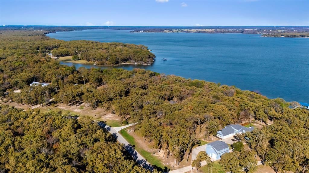 0000 Open Water Point, Quinlan