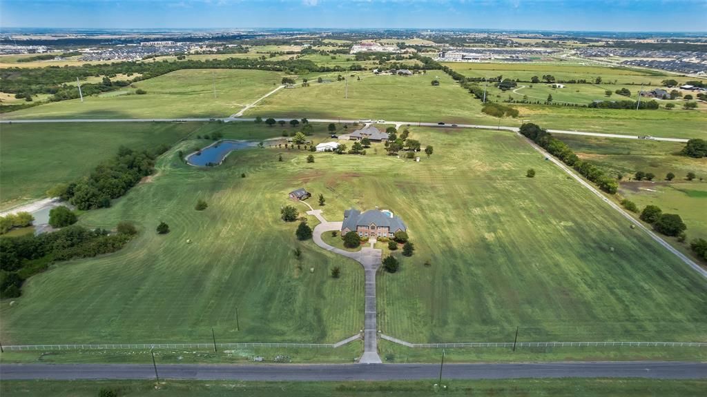 1122 County Road 1224, Celina