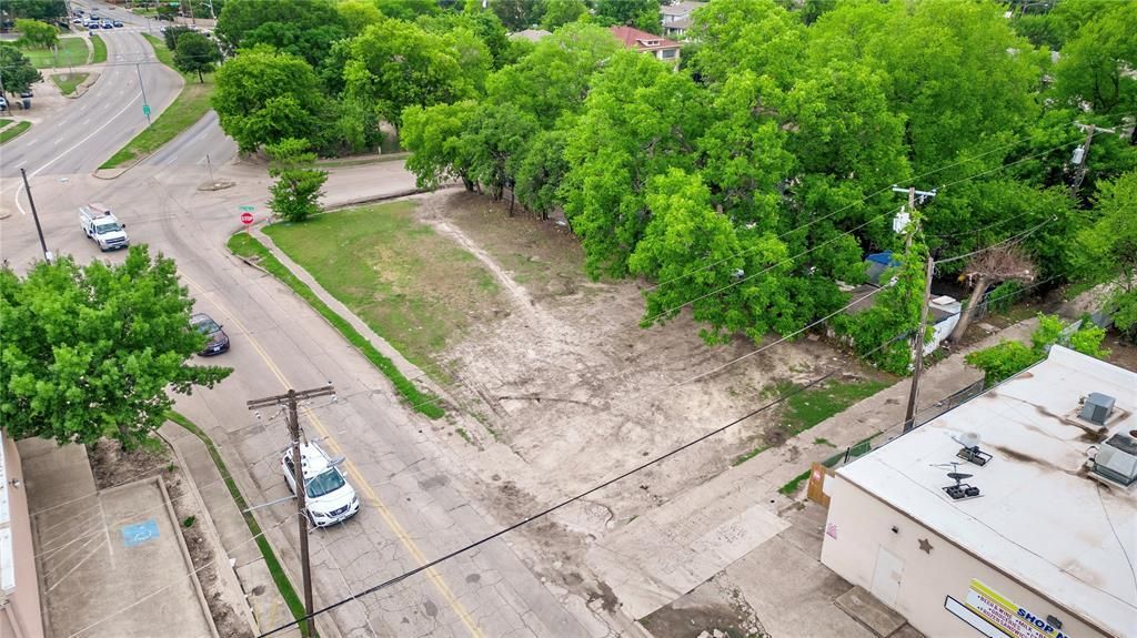 4951 E Side Avenue, Dallas