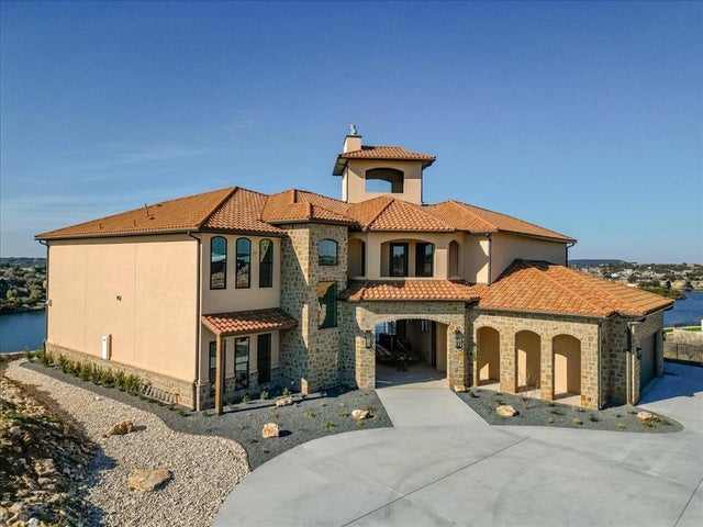 7085 W Hells Gate Drive, Strawn