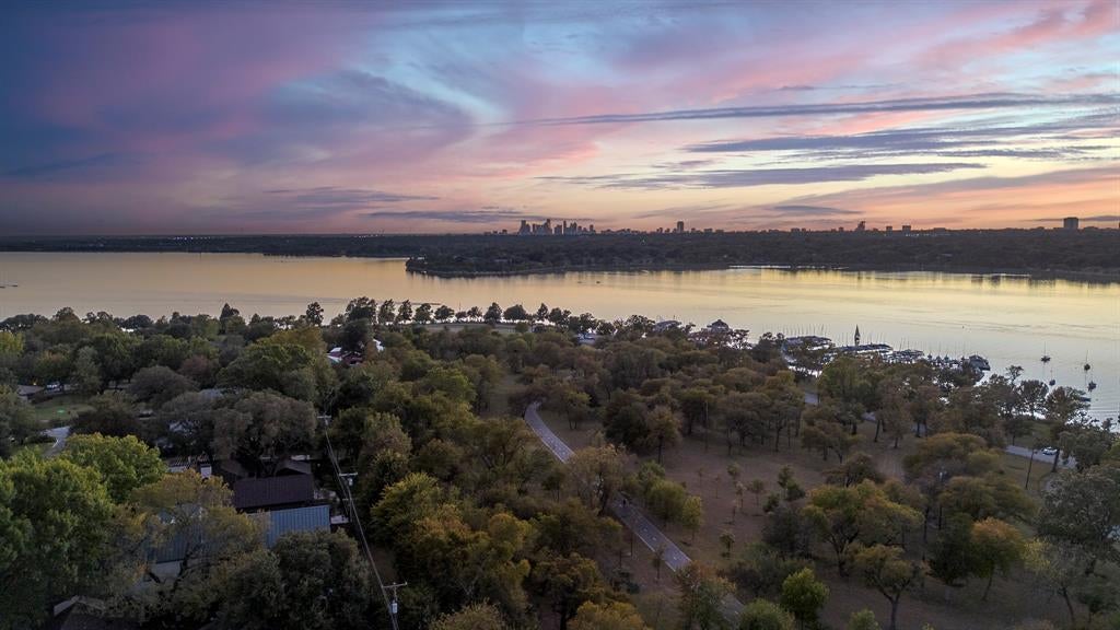 9457 Waterview Road, Dallas