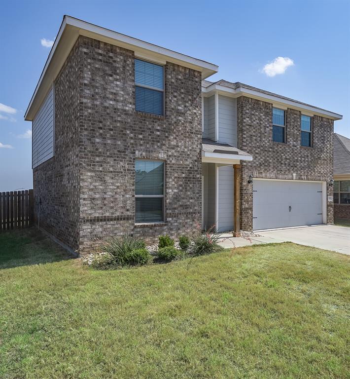 7525 Pleasant Oaks Street, Fort Worth