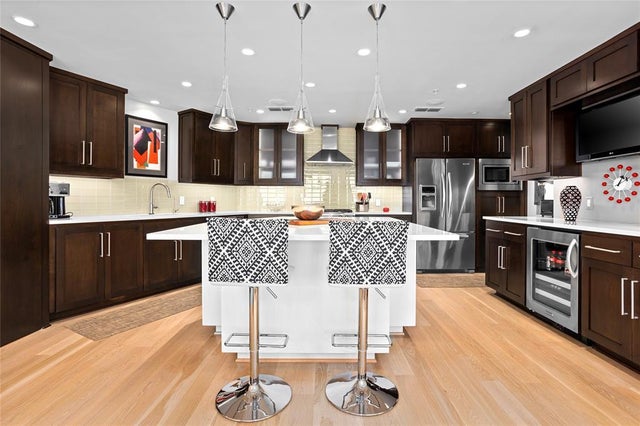 411 W 7th 607, Fort Worth