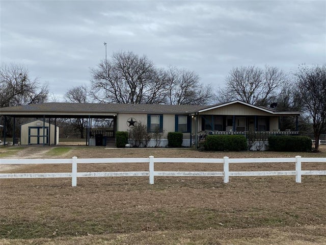 2150 Country View Drive, Combine