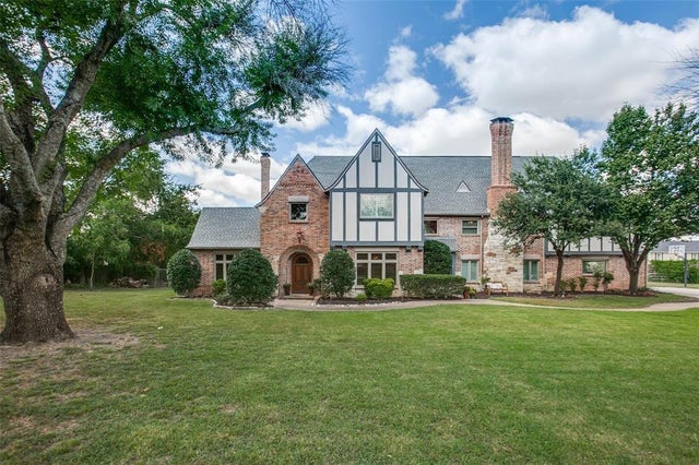 501 Saint Gabriel Way, McKinney