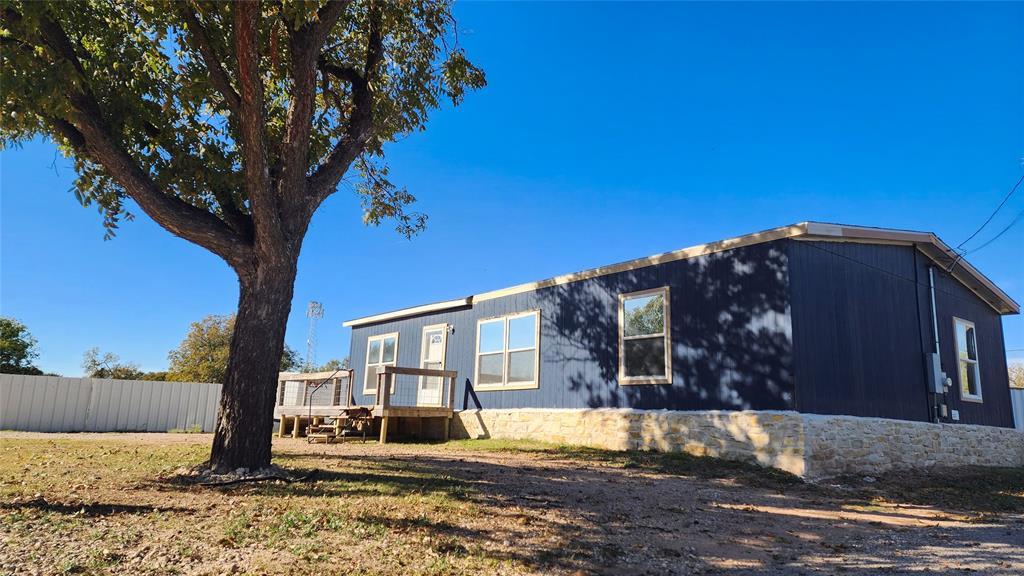 412 Redtner Street, Winters