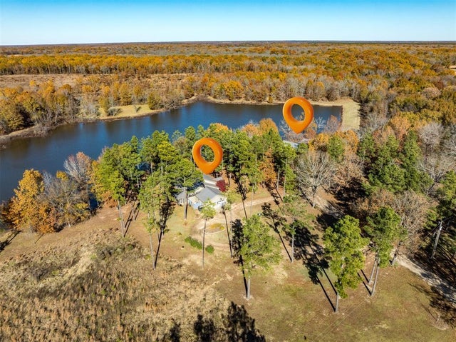 6900 Fm 909, Clarksville