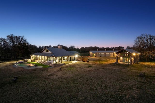 1818 County Road 1151, Cumby