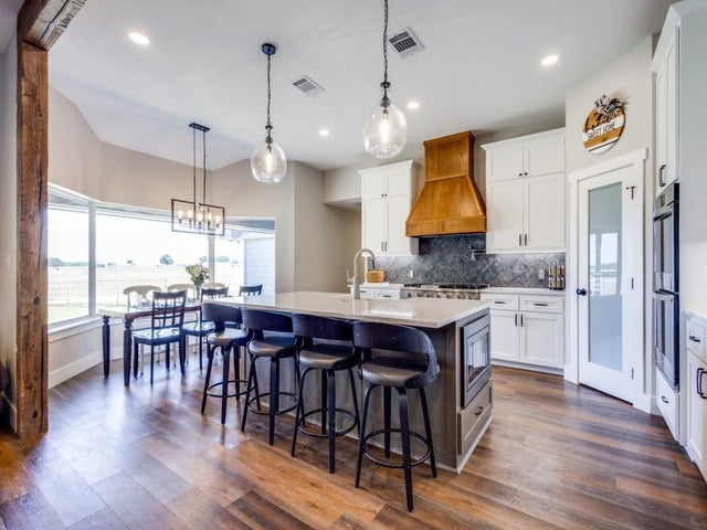 13125 Friendship Road, Pilot Point