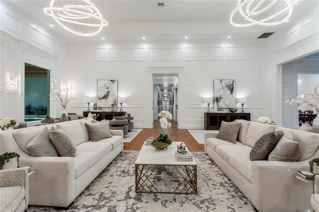 400 Victorian Drive, Waxahachie