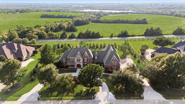 1900 Broken Lance Lane, Rockwall