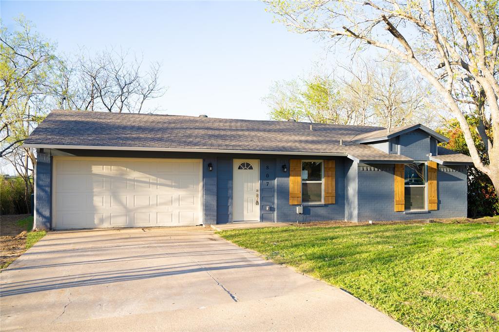 807 Crockett Street, Midlothian