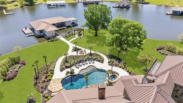 17873 Slack Road, Whitehouse