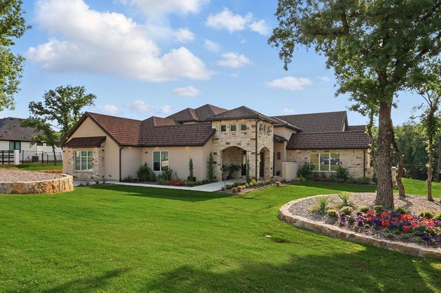 5017 Castellano Court, Flower Mound