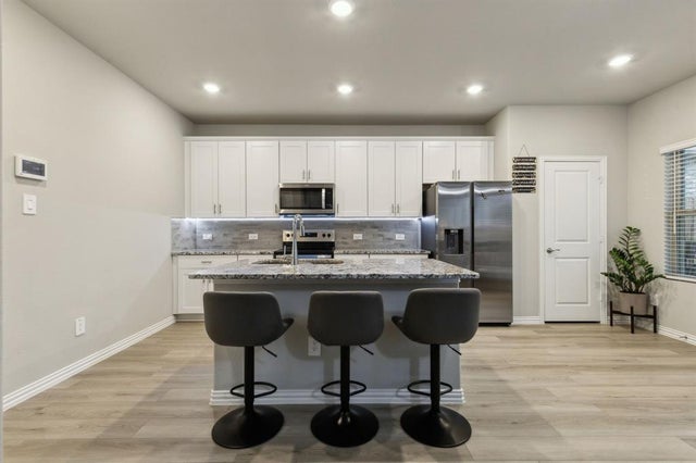 3111 Yellow Pine Drive, Melissa