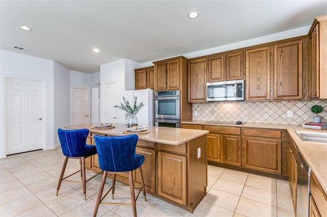 2311 Watercrest Drive, Keller