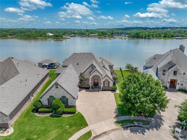 2604 Harborside Drive, Granbury