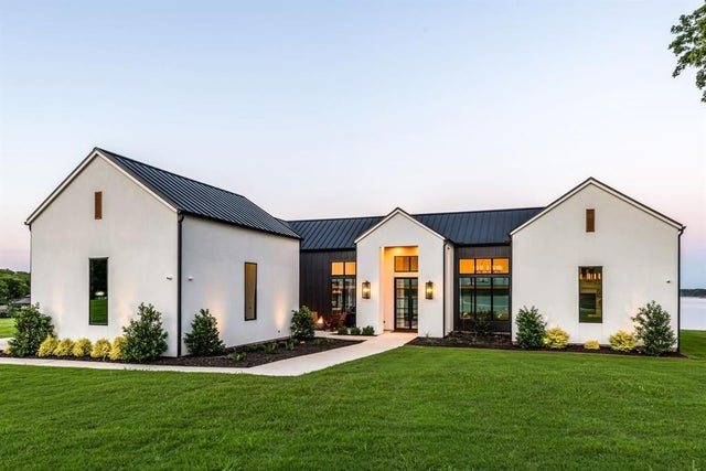 1129 Beacon Shore Road, Kemp