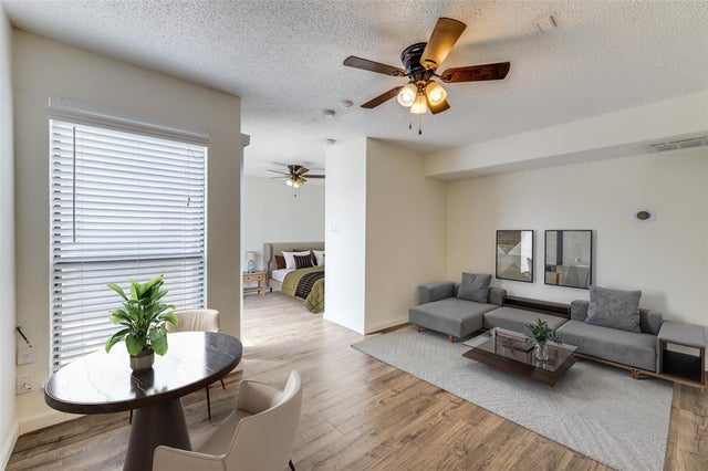 Photo of Listing #20940793