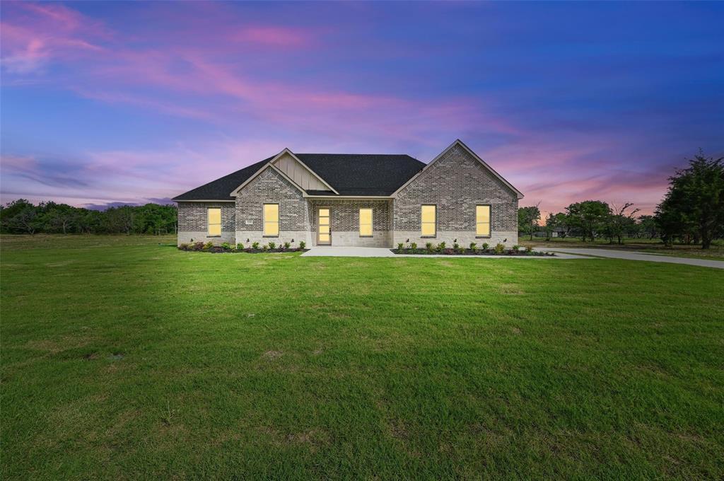1146 Grison Circle, Corsicana
