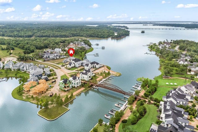 12121 Lighthouse Lane W, Malakoff