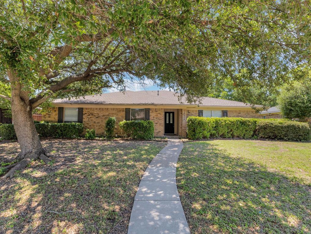 3204 Topaz Way, Plano