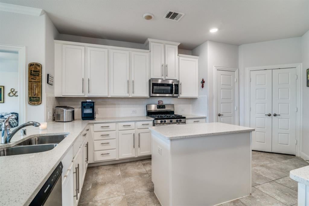 324 Jefferson Lane, Fate